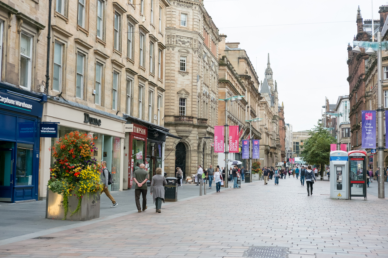 People walking on Buchanan shopping street, Glasgow Calculator
